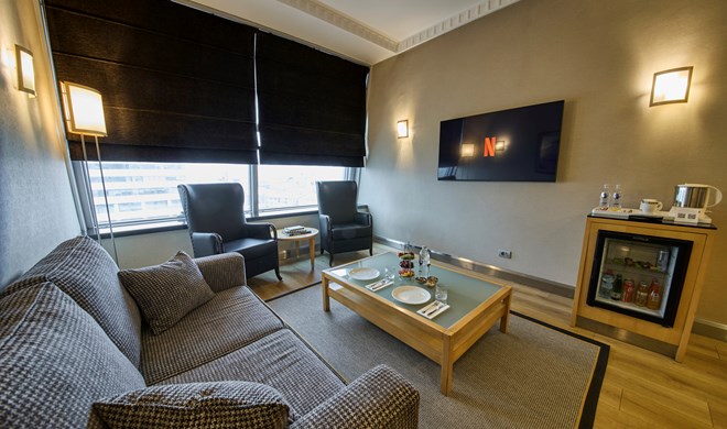 Junior Suite 06